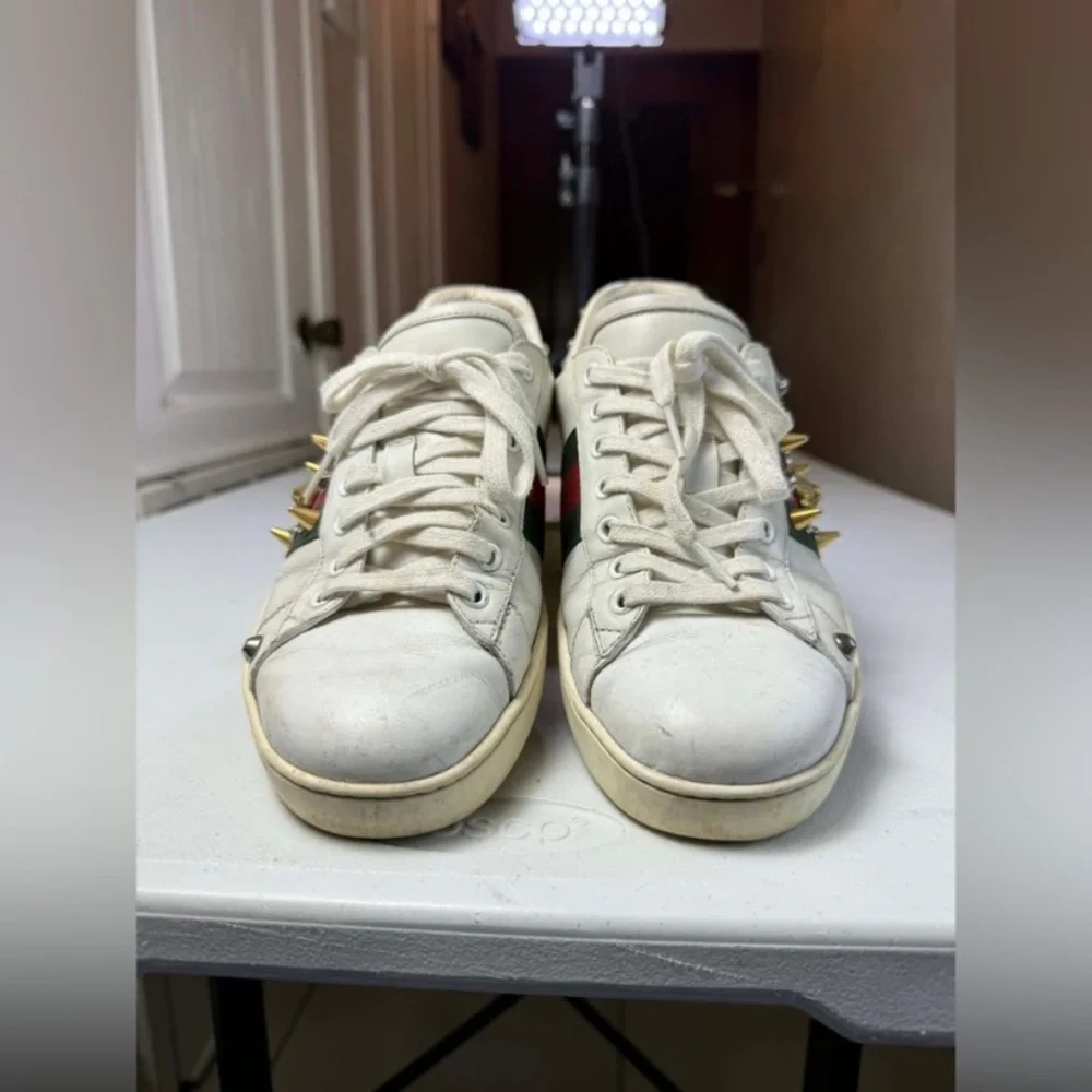 Gucci Sneakers White with Web and Studs Sz 7.5 G / US 8.5